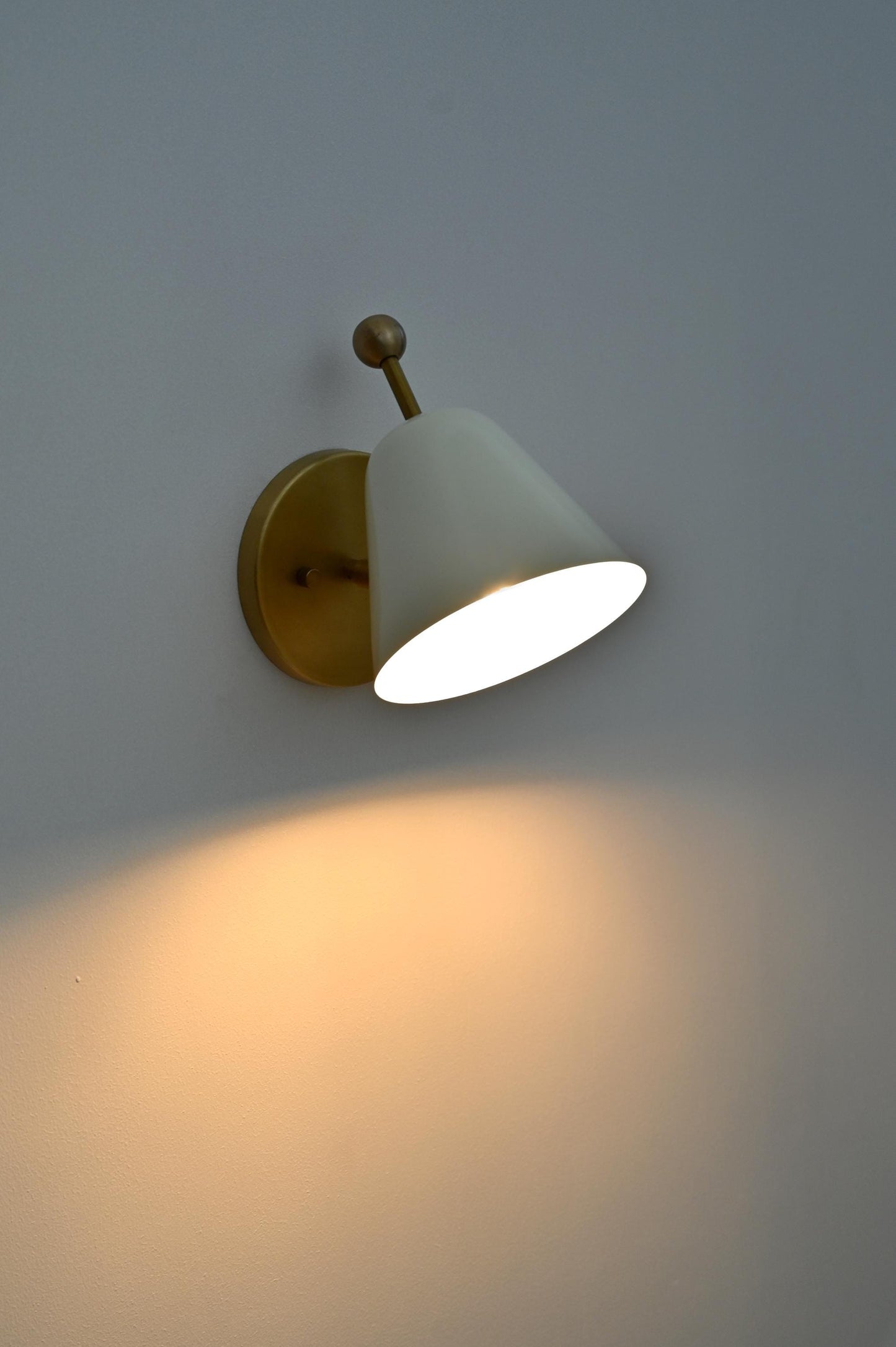 Handcrafted Ivory Brass Wall Sconce - Nordic Style Light Fixture